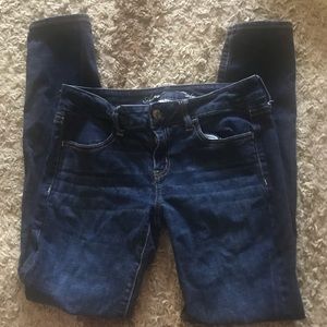 28’ Dark Wash American Eagle Mid Rise Skinny Jeans